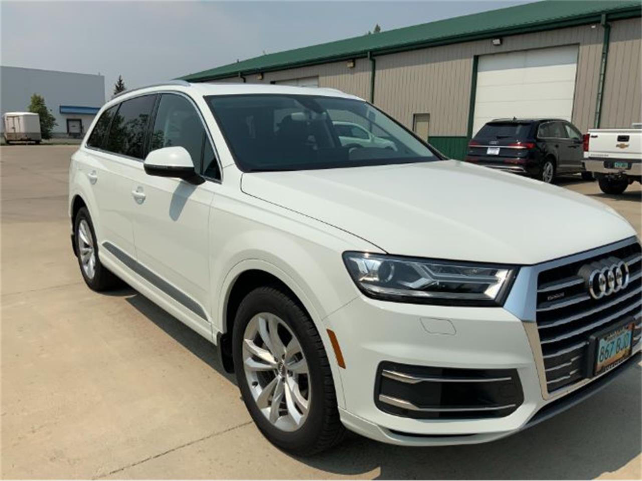 Audi Q7 for hire in Nairobi interior