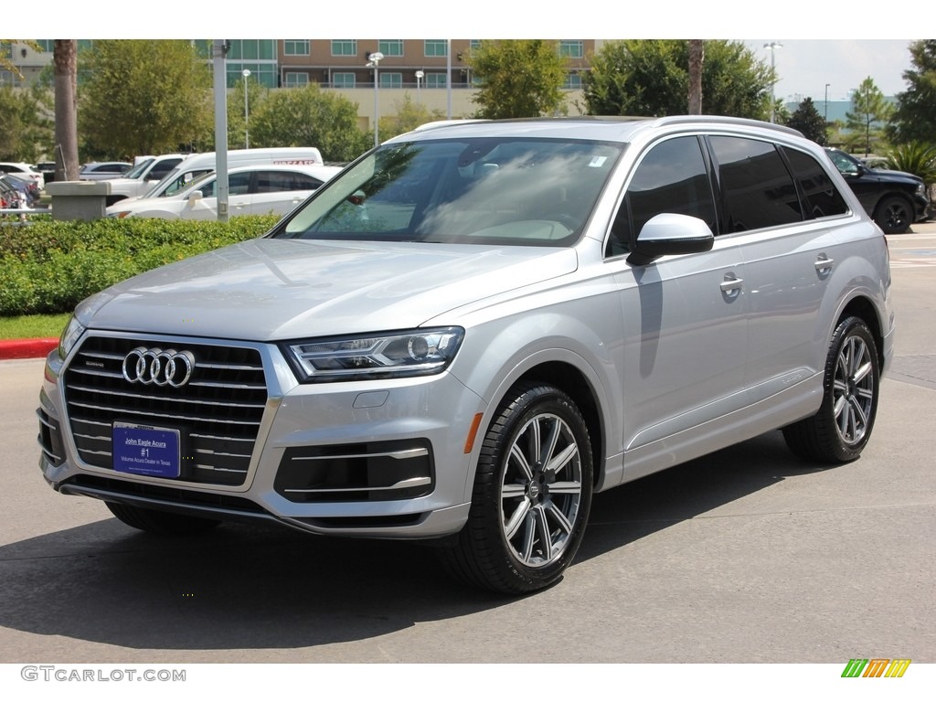 Audi Q7 for hire in Nairobi exterior
