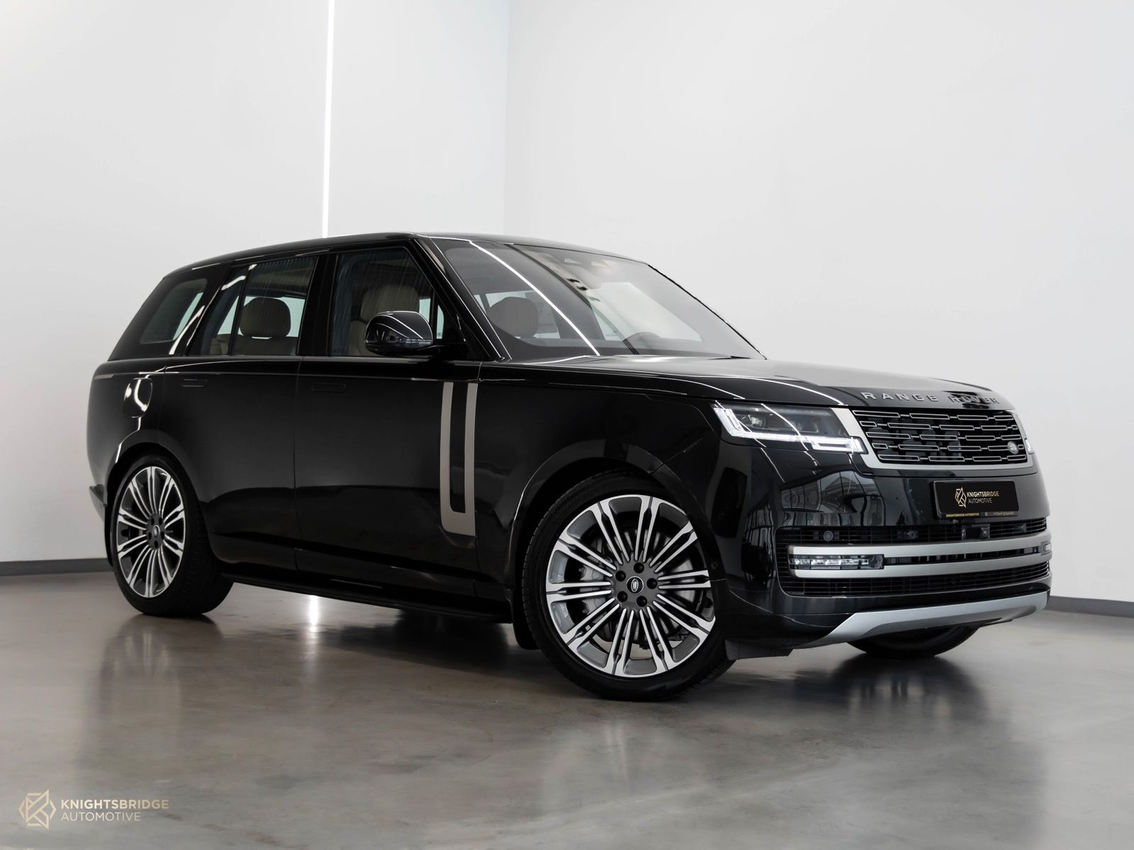 Range Rover Vogue Main for hire in Nairobi View