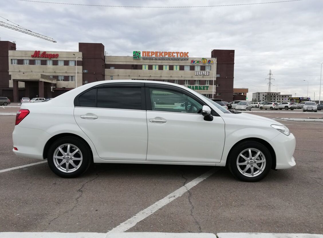 Toyota Axio for hire in Nairobi exterior